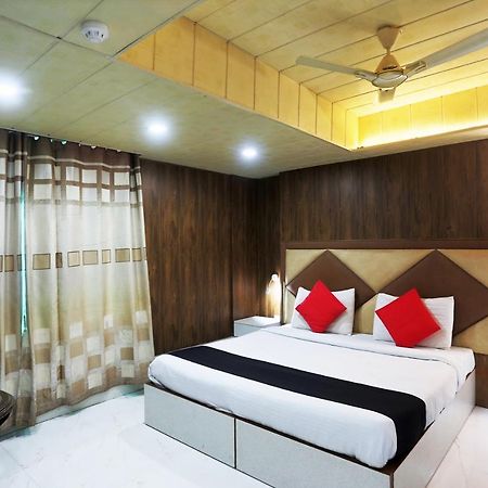 Capital O 23188 Glory Villa Neu-Delhi Exterior foto