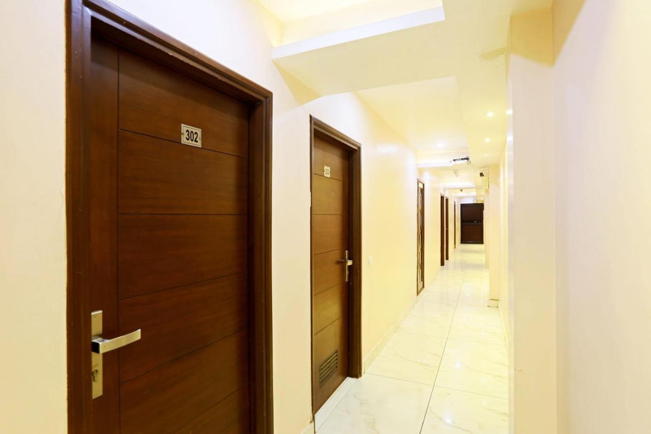 Capital O 23188 Glory Villa Neu-Delhi Exterior foto